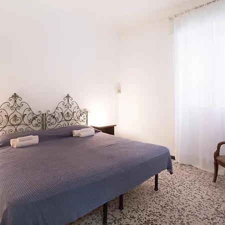 Apartment Roma's House